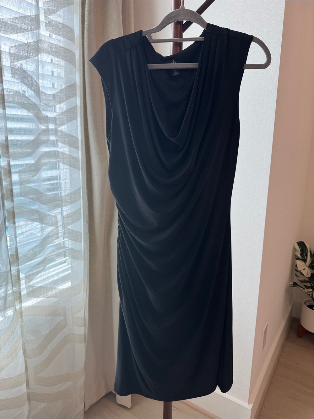 Ronni Nicole Black Sleeveless Draped Midi Dress